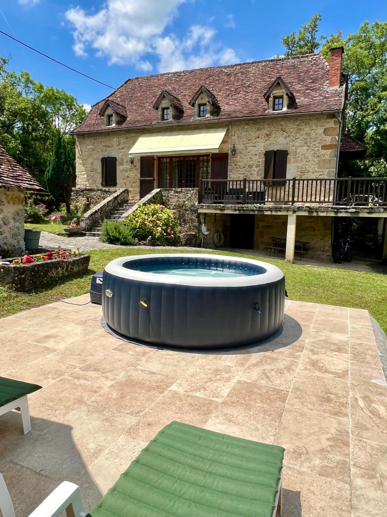 Superbe A La Campagne Avec Grand Jardin Et Prive