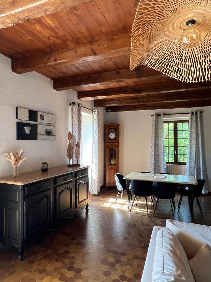 Superbe A La Campagne Avec Grand Jardin Et Prive Vakantiehuis