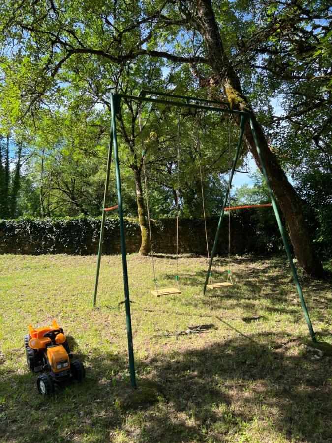 Superbe A La Campagne Avec Grand Jardin Et Prive Vakantiehuis
